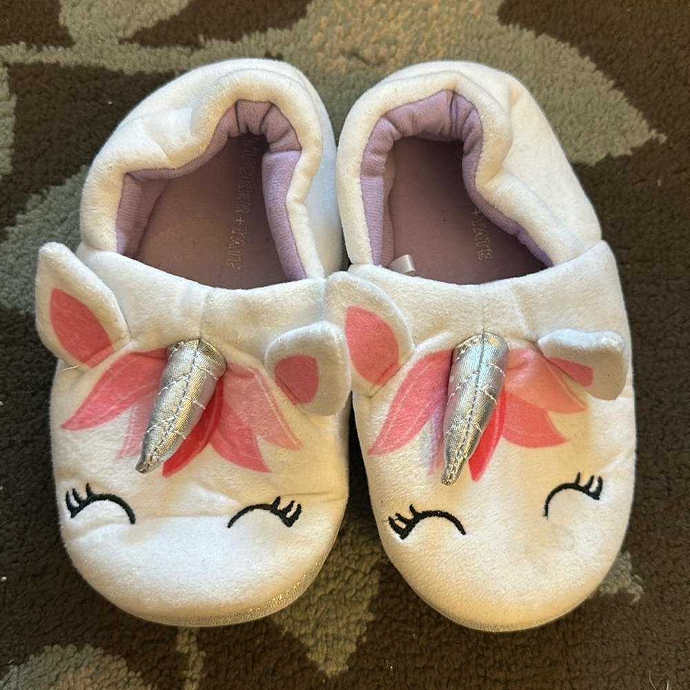 Tucker & Tate Nordstrom brand slippers size 12 months - size 5/6